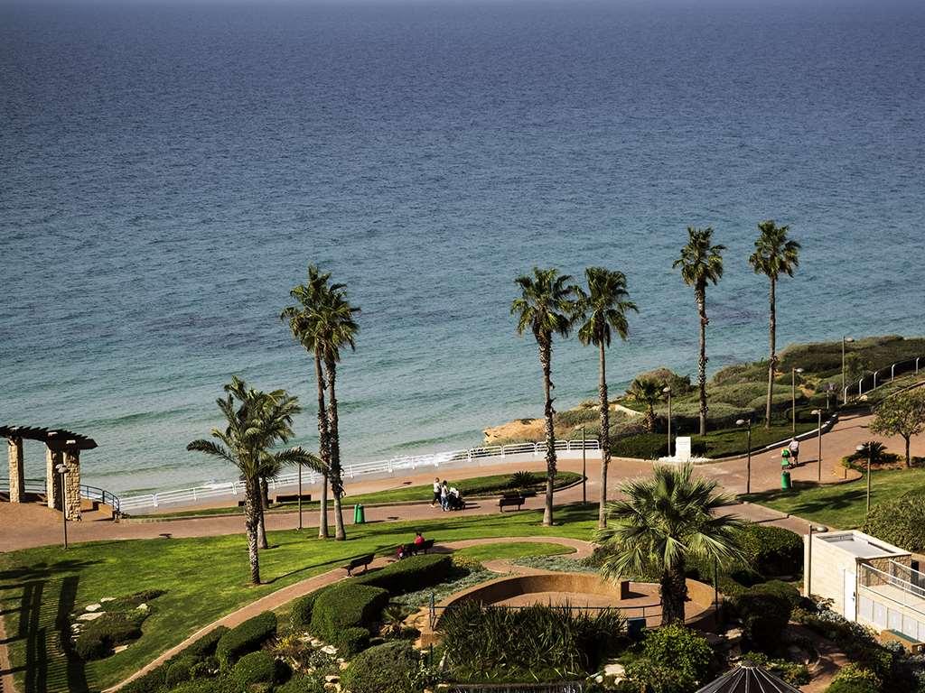 David Tower Hotel Netanya By Prima Hotels - 16 Years Plus Exteriör bild View of the Mediterranean Sea from the campus