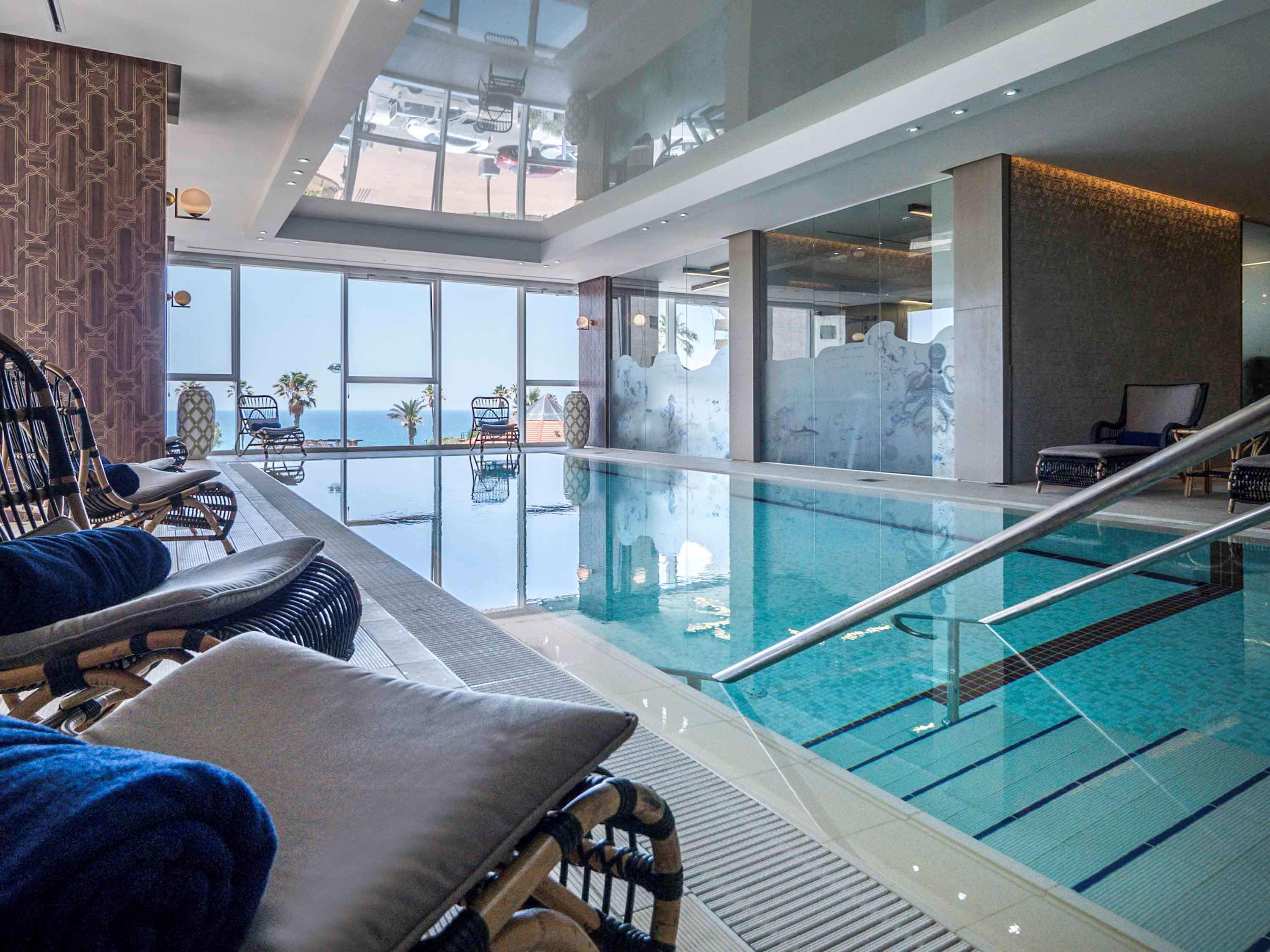 David Tower Hotel Netanya By Prima Hotels - 16 Years Plus Exteriör bild The pool at the hotel