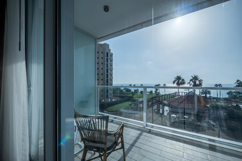 David Tower Hotel Netanya By Prima Hotels - 16 Years Plus Exteriör bild