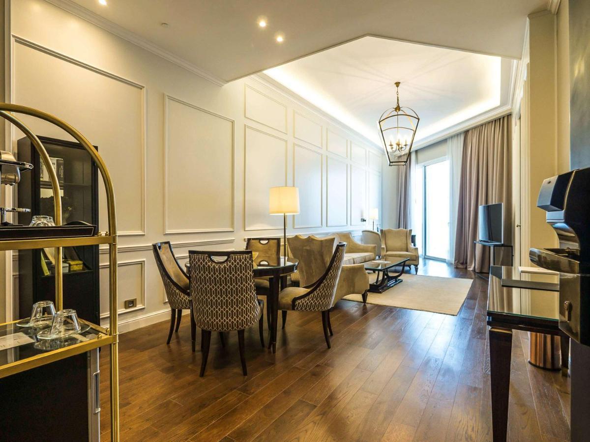 David Tower Hotel Netanya By Prima Hotels - 16 Years Plus Exteriör bild A living room in a suite at the hotel